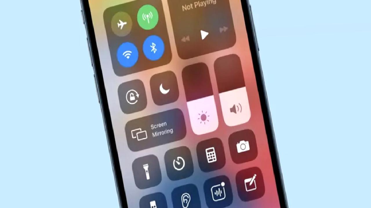 iOS 17, iOS’ta 6 yıldır değişmeyen Kontrol Merkezi’ni baştan aşağı değiştirecek