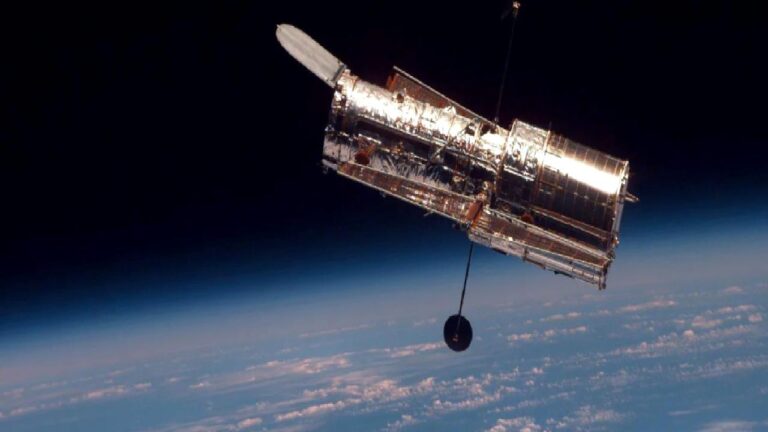 Hubble Uzay Teleskopu’nu uzayda unuttular
