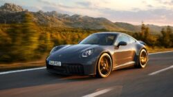 İlk Hibrit “Porsche 911” Tanıtıldı: İşte Hayran Kalacağınız Özellikleri