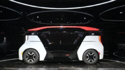 Çılgın milyarder Musk kararlı! Tesla Robotaksi geliyor!