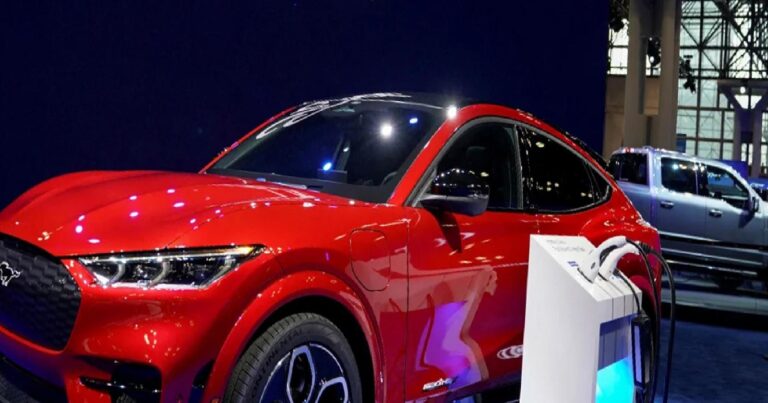 Ford, tamamen elektrikli araba üretim planından vazgeçti! Pekala neden?