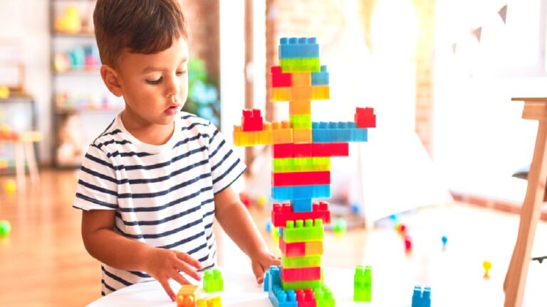 Lego meteor tozundan oyuncak tuğla yaptı! Pekala amaçladığı ne?