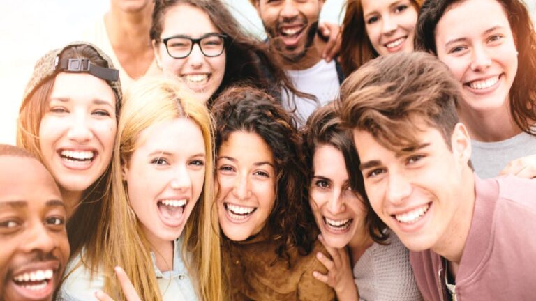 Artık hiç bir fotoğrafta dışarıda kalmayacaksınız