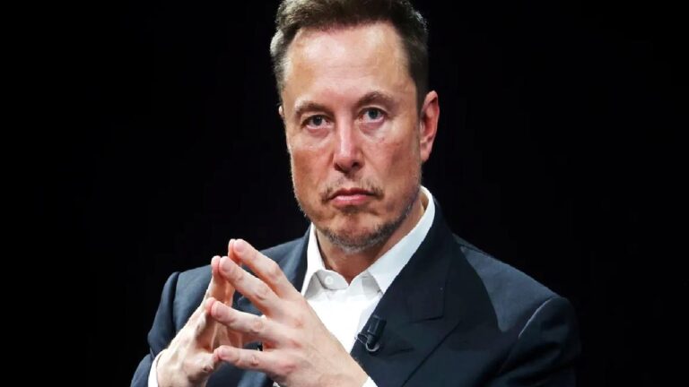 Elon Musk, saçma bir münasebetle kovduğu çalışana 550 bin avro ödeyecek!