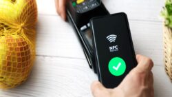 iOS 18.1, iPhone’un NFC özelliğini de özgürlüğüne kavuşturacak