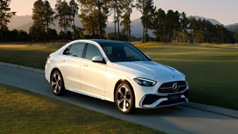 Snapdragon 8295 çipli yeni Mercedes C Serisi geliyor!