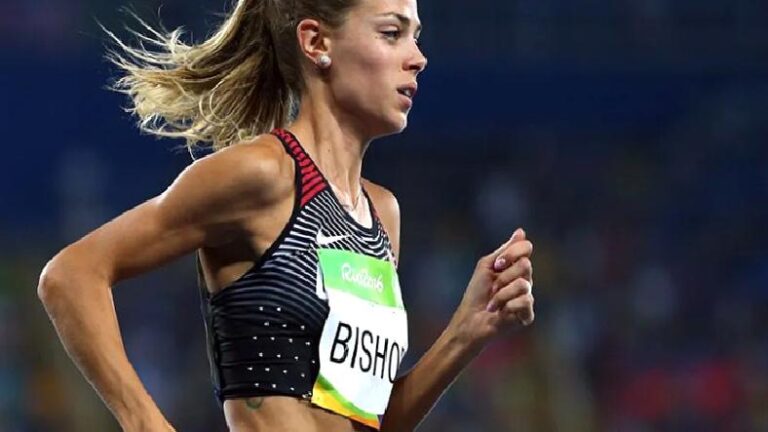 Spor Yapan Bayanların Göğüsleri Neden Daha Küçüktür? Bilimsel Sebepleriyle Açıklıyoruz