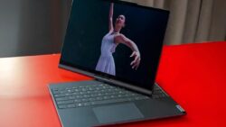 Lenovo, takip özellikli ekrana sahip PC modelini tanıttı!