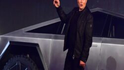 Musk, o ismin Tesla Cybertruck’ını devre dışı bıraktı!