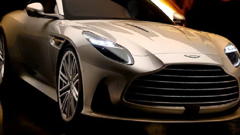 Aston Martin, James Bond’a Selam Çaktığı DB12 Goldfinger Edition’ı Tanıttı: Yalnızca 60 Adet Üretilecek