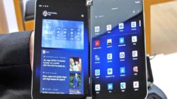 Katlanabilir Surface Duo yaşıyor! Microsoft yeni patent aldı!