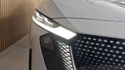 Mazda, 20 bin dolardan ucuz elektrikli arabasını tanıttı!