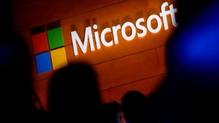 Microsoft, katlanabilir bir telefon mu yapacak?
