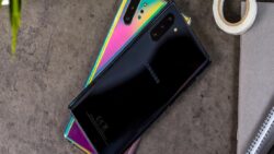 Samsung’un son güncellemesinin eski telefonları bozduğu iddia edildi!