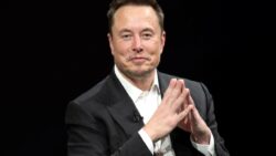 Elon Musk F-35’leri eleştirdi: “Bazı aptallar hala beşerli savaş uçakları inşa ediyor”