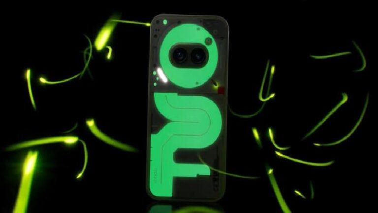 Nothing Phone (2a) Plus, Satışa Çıktıktan Sonra 15 Dakika İçinde Tükendi