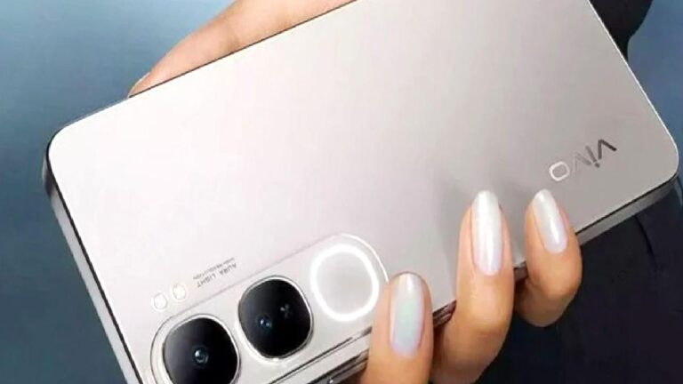 12 GB RAM ve 6,000 mAh batarya: vivo Y200+ tanıtıldı!