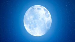 Bilinmeyen bir cismin Ay’a çarpma anı kameraya yakalandı