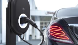 Şarj istasyonları araçları otomatik tanıyacak!