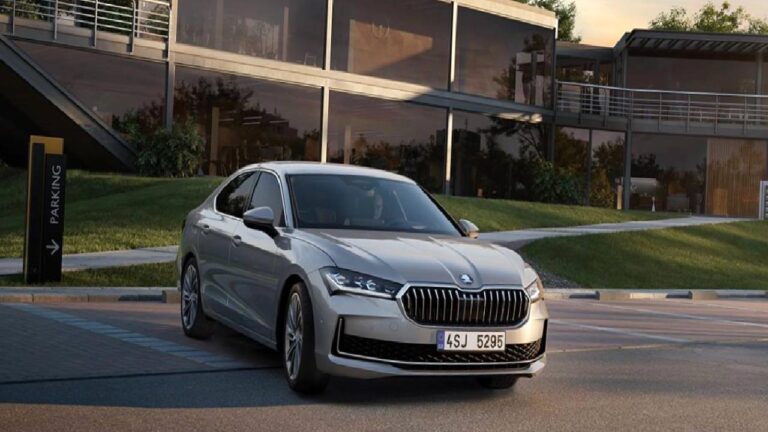 Skoda Superb fiyat listesi – Aralık 2024