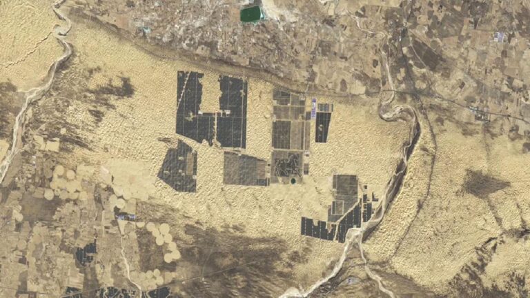 Çin’den yeni Çin Seddi: Bu defa maksatta Güneş gücü var