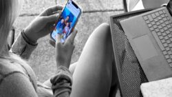 Facebook, platformu düzmece kullanıcılarla mı dolduracak?