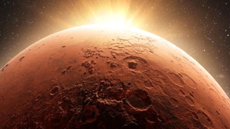 Mars’ta görüntülenen enteresan kare yapı neden gündeme oturdu?