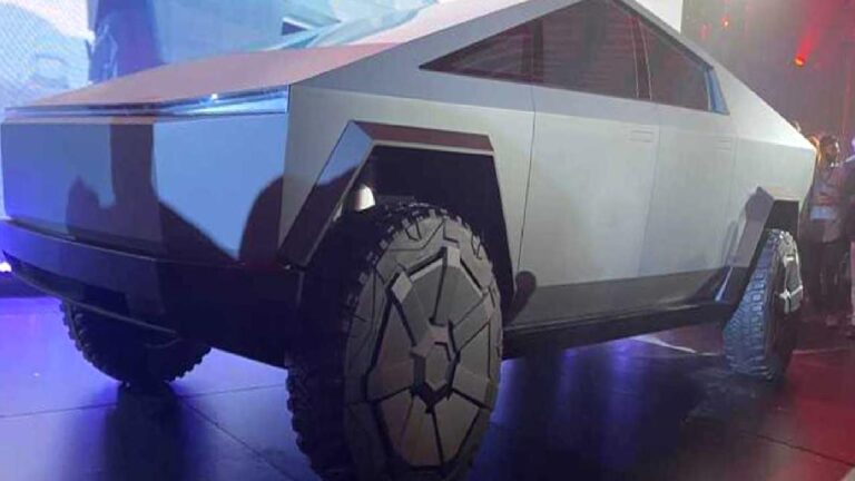 Tesla Cybertruck beton duvara çarptı! İşte zorlu testin sonuçları
