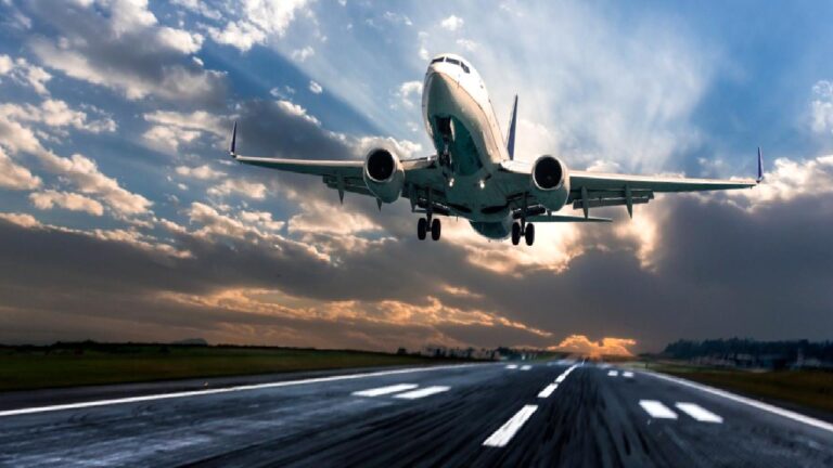 Uçak kazaları artıyor: Uçmak, hala otomobil kullanmaktan daha mı inançlı?