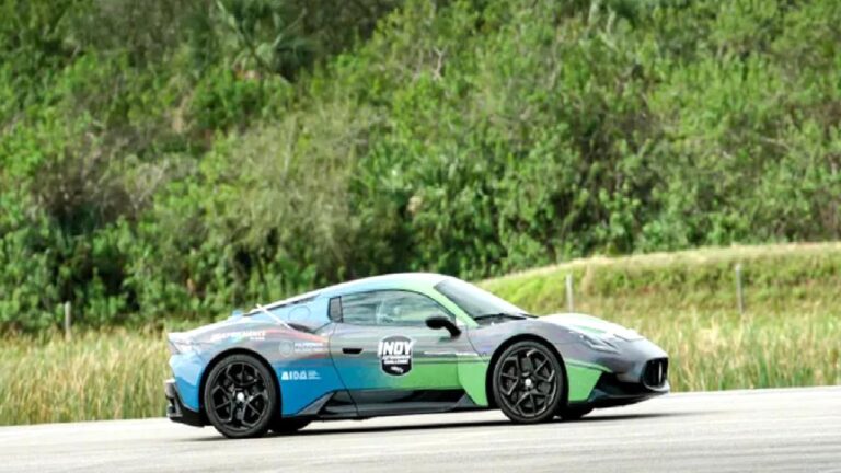 Maserati MC20 Coupe, yeni bir otonom araç sürat rekoru kırdı
