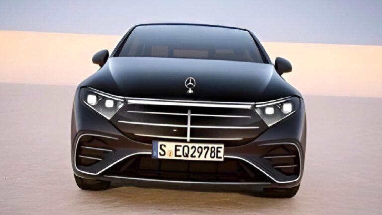 Mercedes tasarımcısından EQS açıklaması: Herkese göre değil!