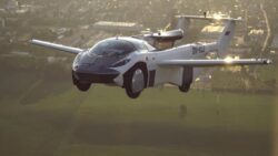 AirCar geliyor: Uçan arabalar artık hayal değil