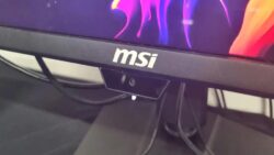 MSI, yapay zekalı kameraya sahip monitörünü tanıttı!