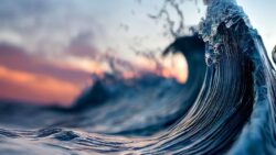 Okyanuslarının derinlikleri hakkında neredeyse hiçbir şey bilmiyoruz