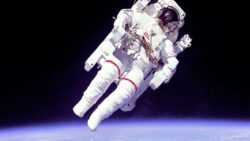 Uzaya ilk çıkış hangi tarihte gerçekleşti?