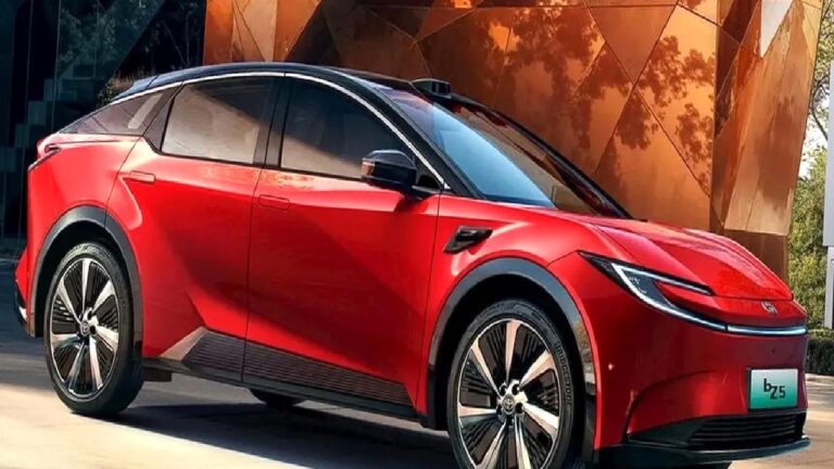 Yeni Toyota bZ5 yakında geliyor! İşte tasarımı