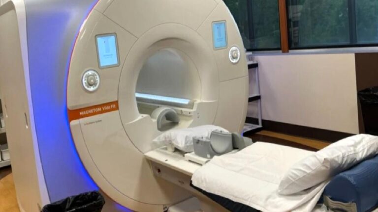 Metal takılar ölümcül olabilir: MRI odasında korkunç olay