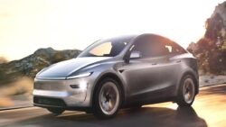 Tesla satışları düşünce Model Y fiyatını 20 bin dolar indirdi!