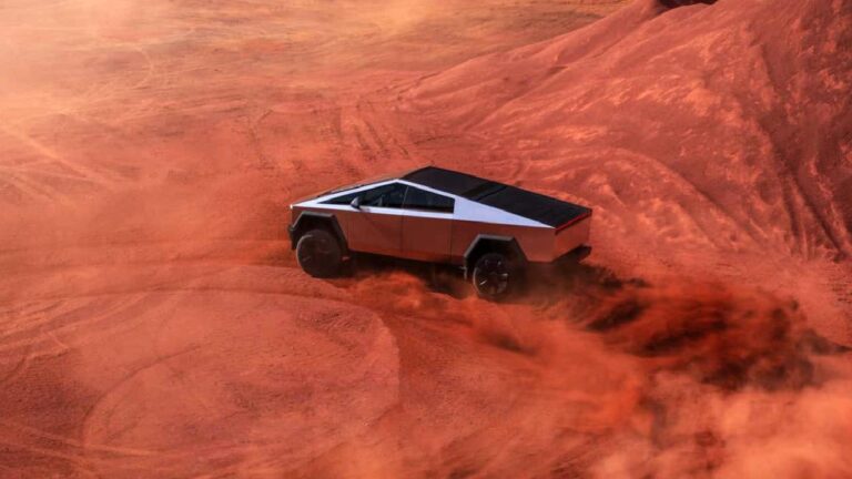 Tesla’nın ilk kurucusundan Cybertruck için şok sözler: “Çöp konteyneri gibi”