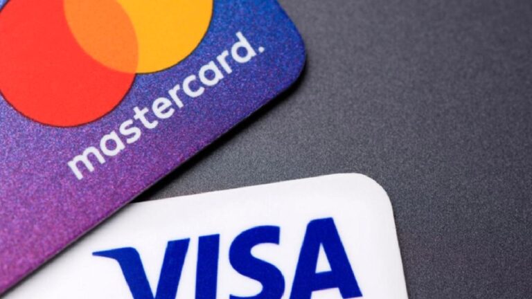Yetişkin oyunlar engellenince oyuncular ayaklandı: Hedef Visa ve Mastercard
