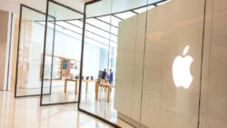 Apple, büyük bir satın almanın eşiğinde olabilir
