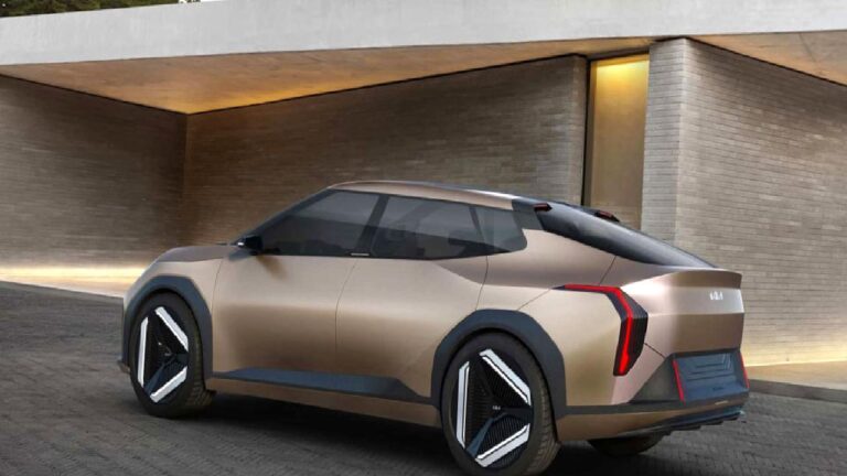 Kia’nın Avrupa’da ürettiği ilk elektrikli araç: EV4!