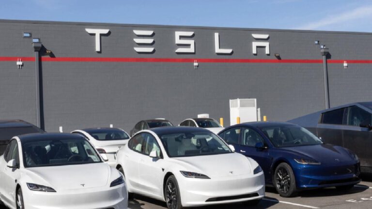 Tesla, Çin’de DeepSeek’e sarıldı