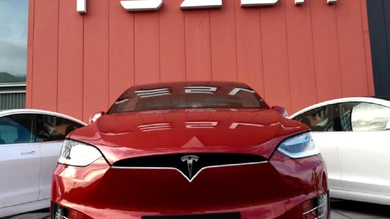 Devrimsel Tesla özelliği için tarih verildi