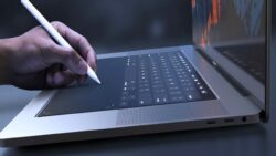 Dokunmatik ekranlı MacBook Pro yolda!