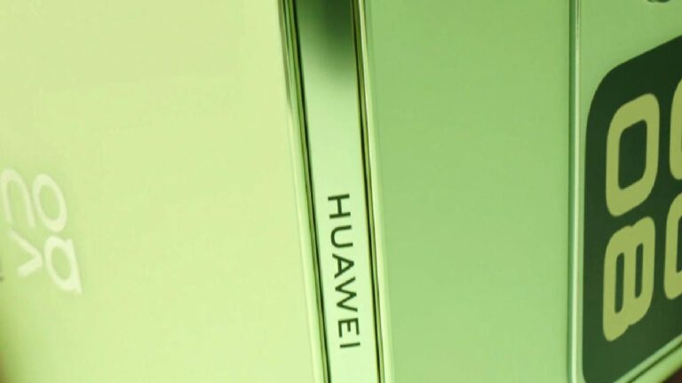 Huawei’den yeni uygun fiyatlı katlanabilir telefon!