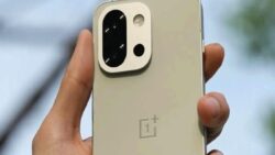 OnePlus 15 Snapdragon 8 Elite Gen 5 ile gelecek!