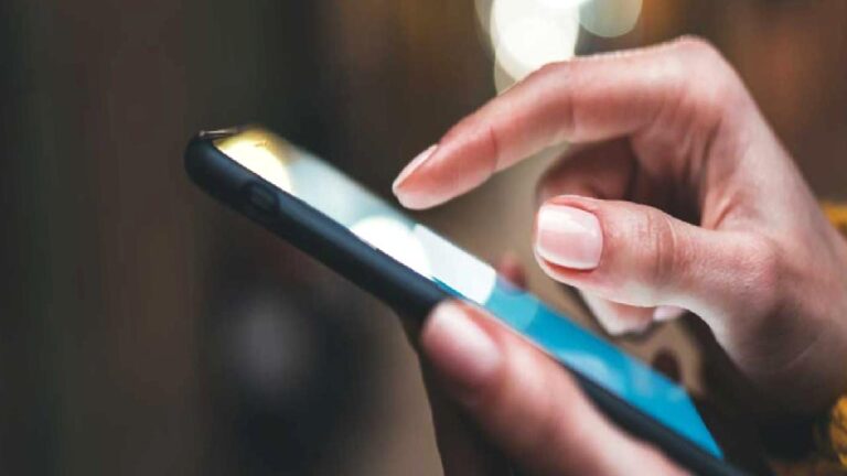 Telefon görüşmelerini kaydederek para kazandıran uygulama güvenlik açığı nedeniyle kaldırıldı