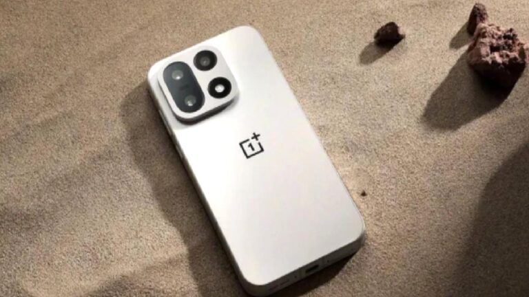 OnePlus 15 tanıtıldı: Dev batarya, hızlı şarj ve yeni amiral gemisi gücü