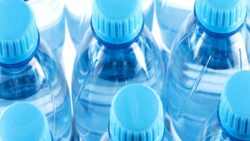 Plastik şişede satılan suların son kullanım tarihi var mı? Var ama…